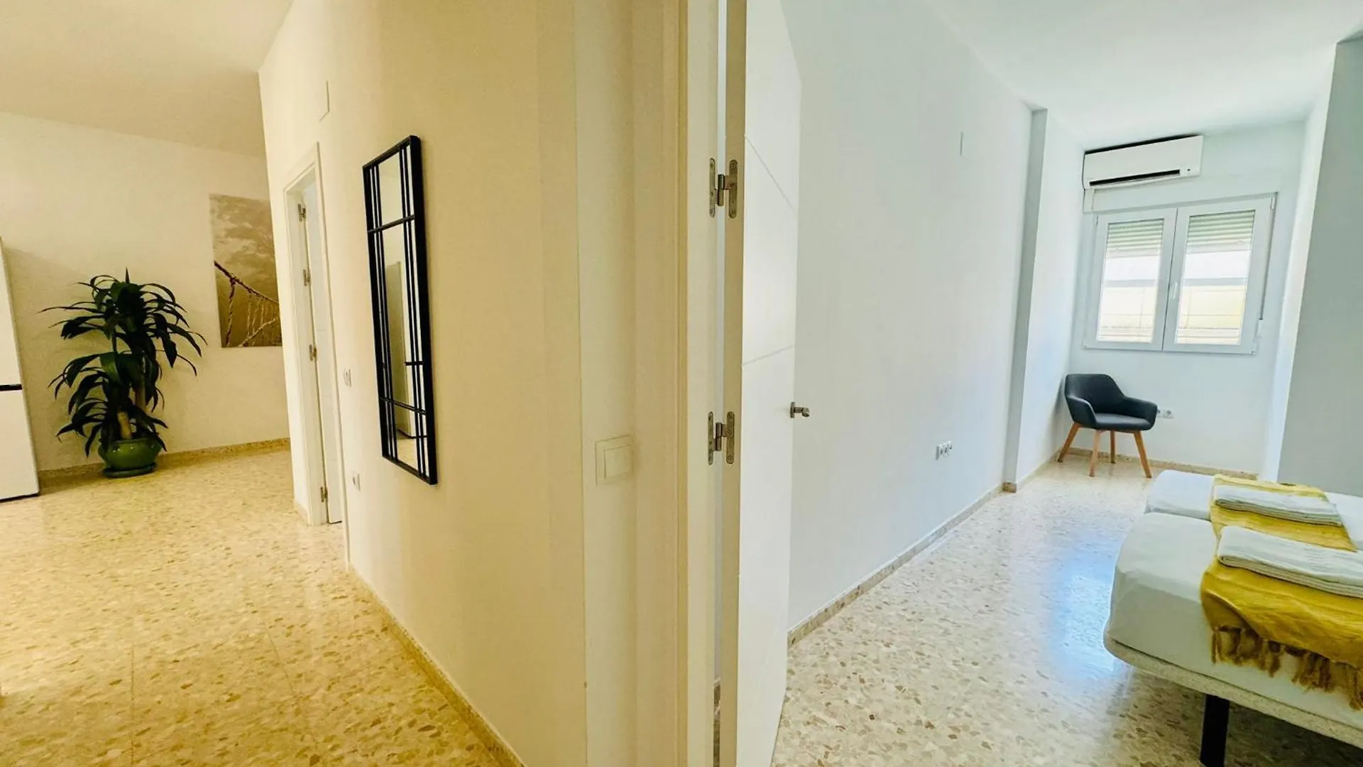 Apartamentos La Muralla Grupo Ac Gestion Cadiz Apartment